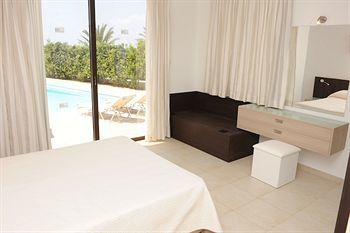 Platzia Beach Villas Lempa Екстериор снимка