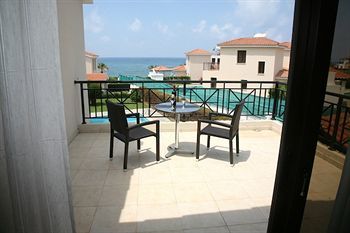 Platzia Beach Villas Lempa Екстериор снимка